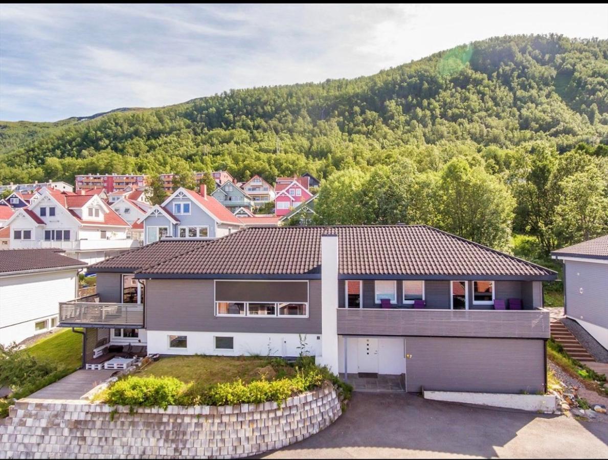 Bramy Apartments The Home Tromso Bagian luar foto